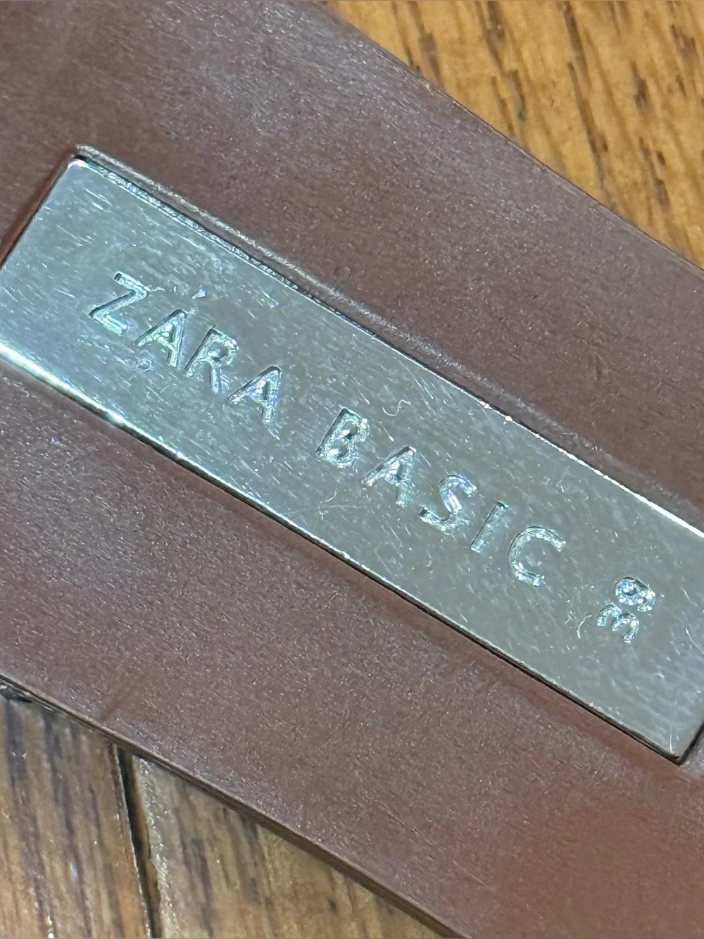 ZARA Basic Women’s 39 8-8.5? Crossover Flat Sandals Slides Criss Cross Leather? - Picture 4 of 12